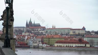视图伏尔塔瓦河河历史中心布拉格建筑地标性建筑小镇布拉格捷克共和国